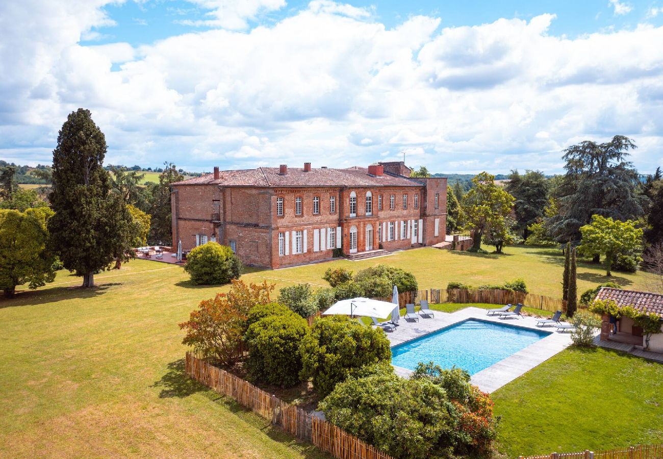 View of Château de Beaudesert, holiday home with private pool