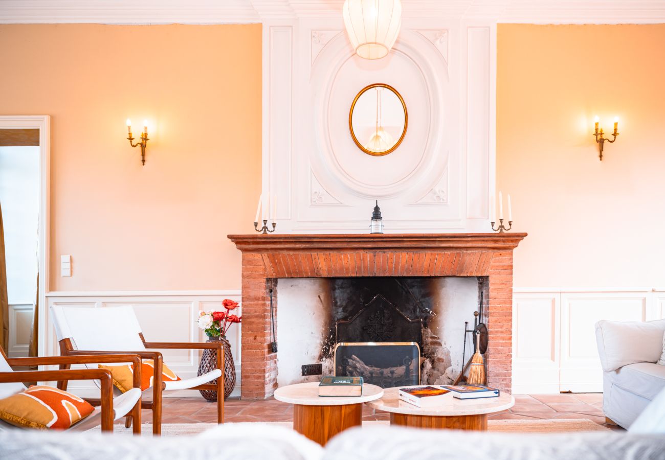View of Château de Beaudesert, holiday home with private pool