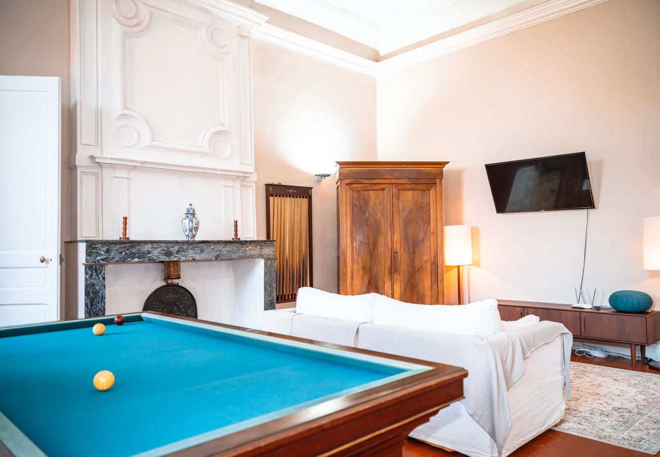 View of Château de Beaudesert, holiday home with private pool