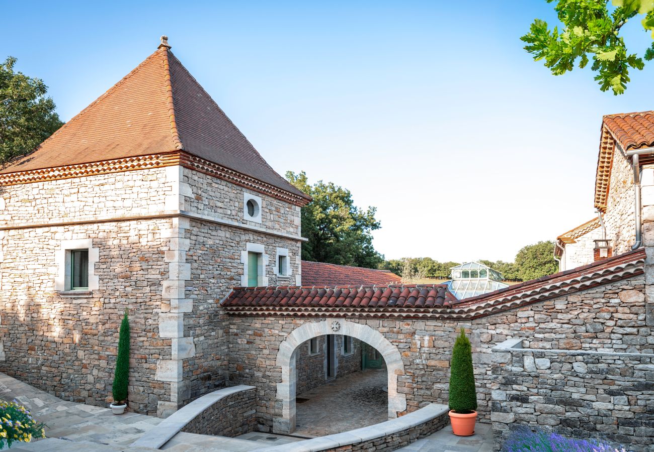 Domaine à Saint-Antonin-Noble-Val - Mas des Sylves