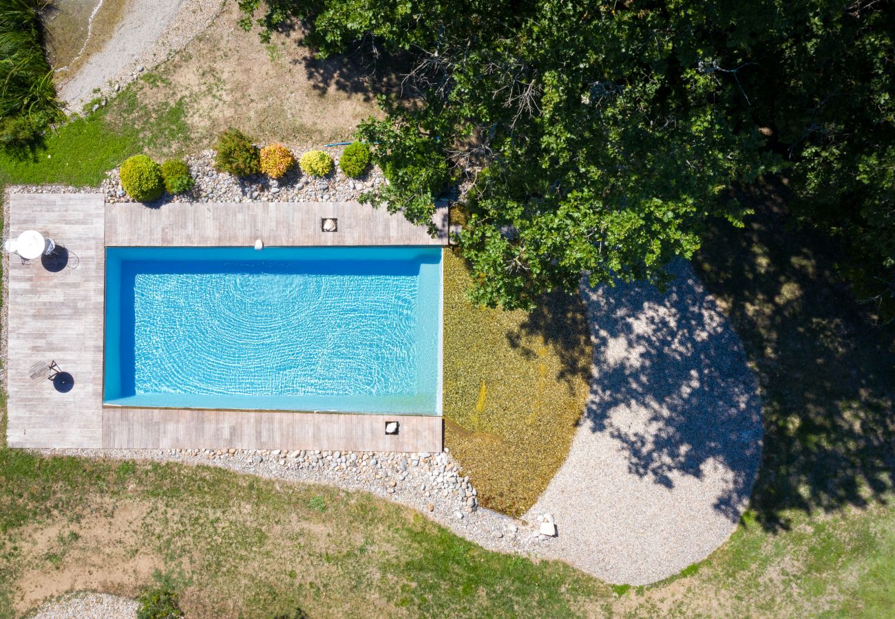 Piscine Villa Fezembat